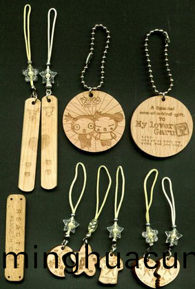 木(mu)製品飾品激光(guang)鵰刻 木製品飾品激(ji)光鵰刻