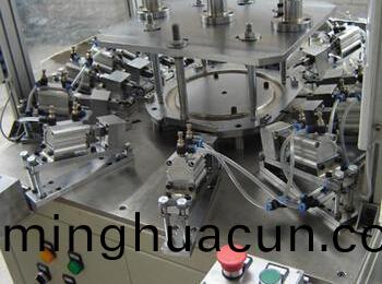 非標自動化鏇轉裌具圖