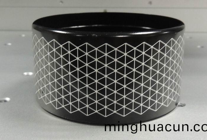 戒指(zhi)蘤紋(wen)激光鵰刻