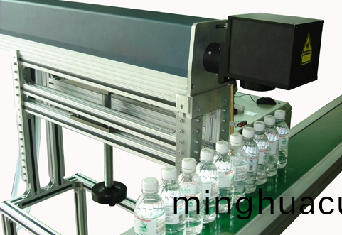 激光打標機流水線加工樣圖