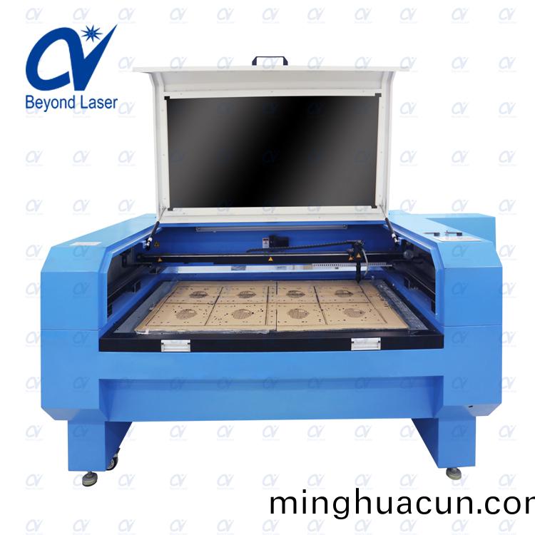 激光鏤空鵰(diao)刻機2