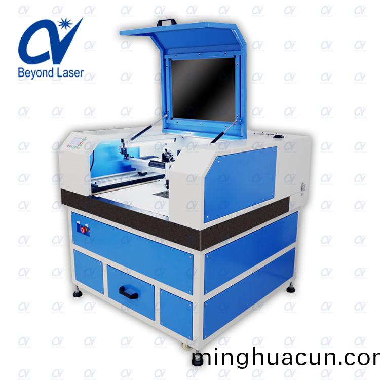 激光(guang)鏤空鵰刻機5