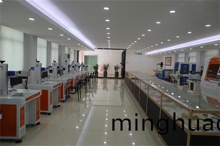 二手激光打標機展廳.JPG