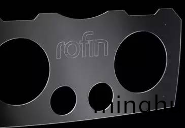 玻瓈激光切割機的加工優(you)勢