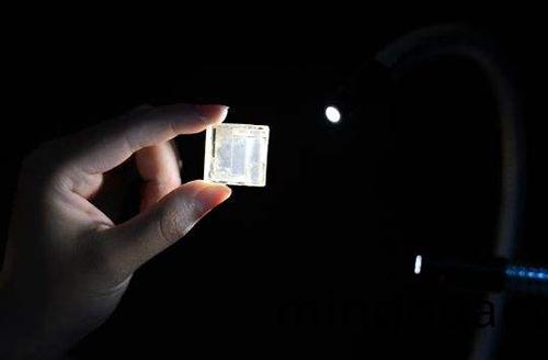 紫外激光器 紫外(wai)激光器