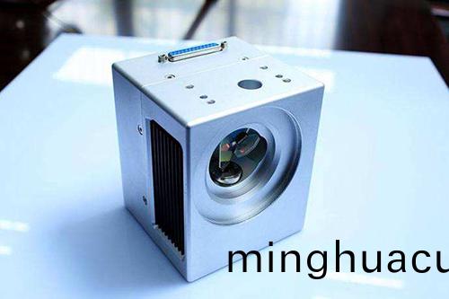 紫外激光(guang)打標機清洗