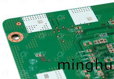 皮秒激光打標機在手機精細化打(da)標中的優勢