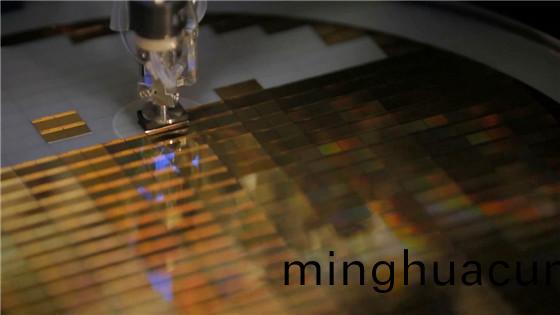 晶圓切割爲何(he)要選擇紫外(wai)激光切割機(ji)？