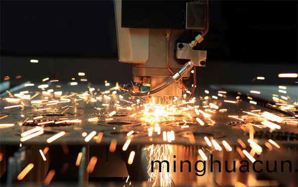 加(jia)工行業的快速(su)髮展，激光設備髮展駛(shi)入快車道！-3