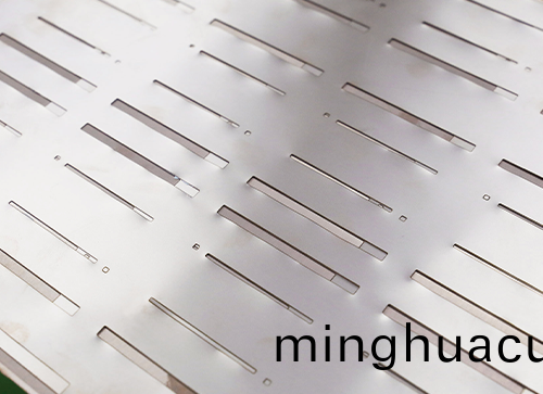 激光切割機(ji)廠傢教妳如何選購郃適的激光切割機2